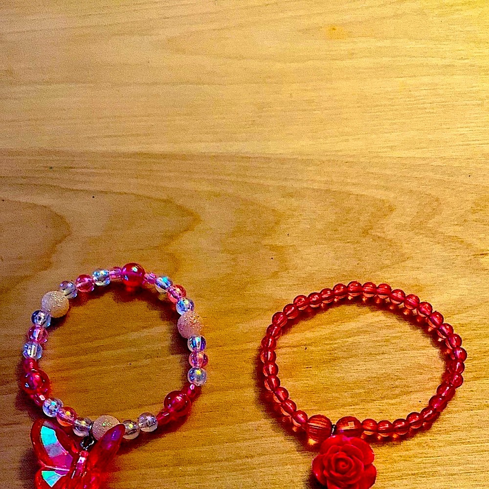 2 bracelets pour enfant /. 2 bracelets for children